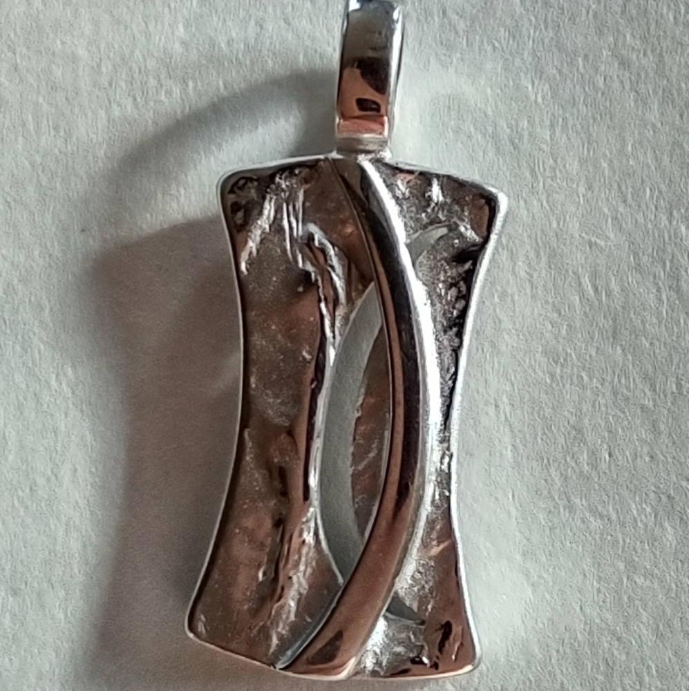 Sueno Sterling Silver Pendant